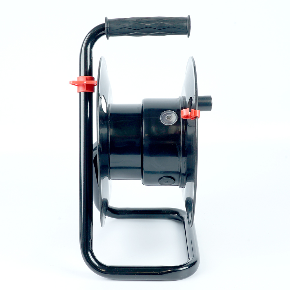 Катушка без провода 4-местная со шторками, с крышками STD44 от компании Ферон